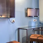Hotel Du Maine 2*