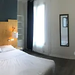 Du Maine Hotel