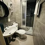 Hotel Du Maine 2*