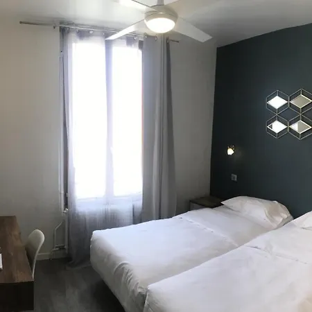 Du Maine Hotel 2*